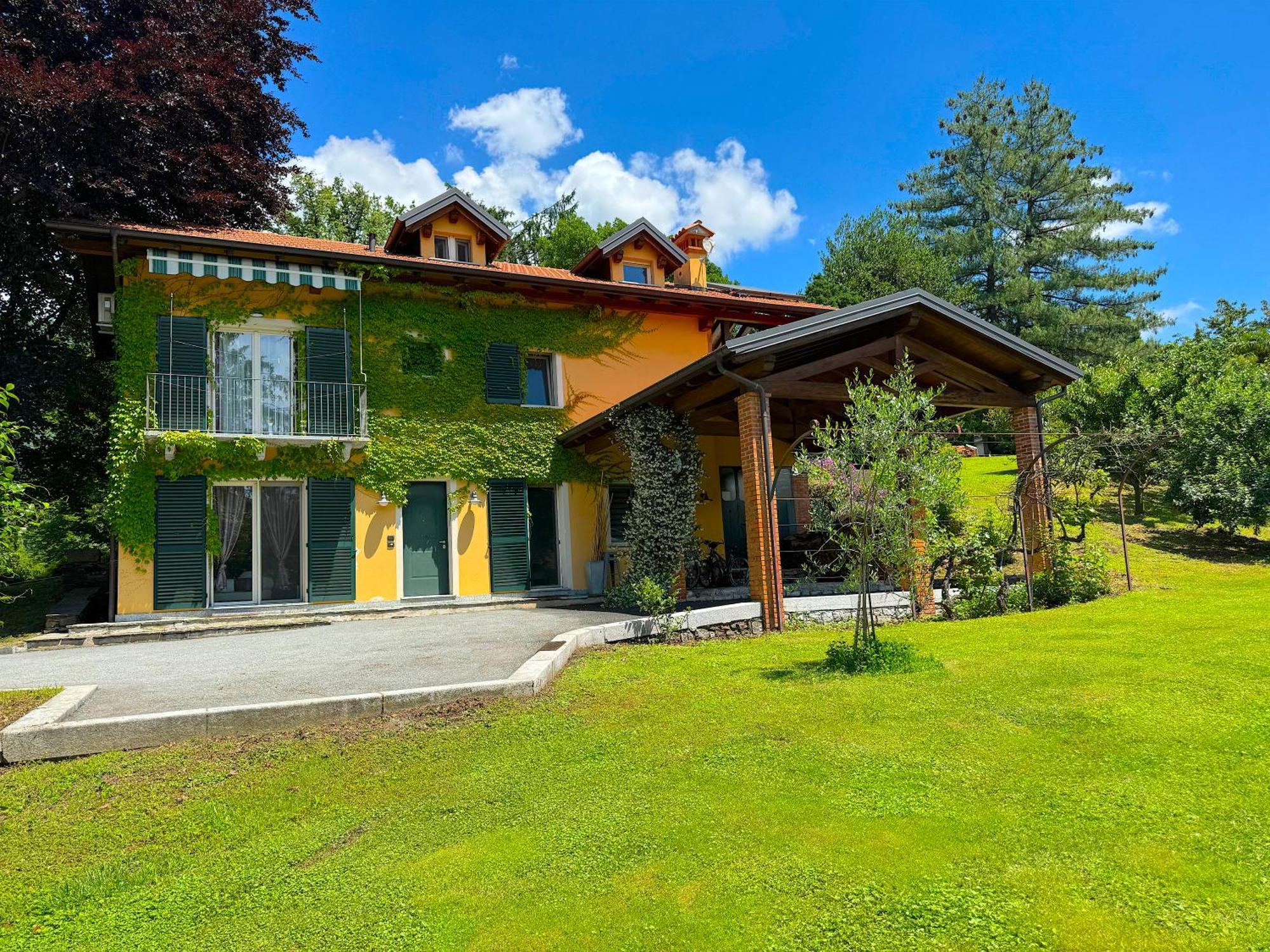 The Comfortable House With Big Pool In The Center Of Mergozzo Exteriér fotografie